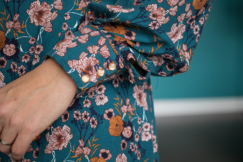3 boutons pour fermer les manches - blog couture - Avril sur un fil