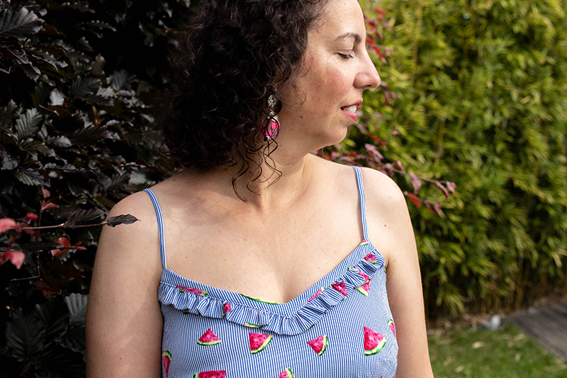 Couture d'une robe d'été à rayures et pastèques - Avril sur un fil