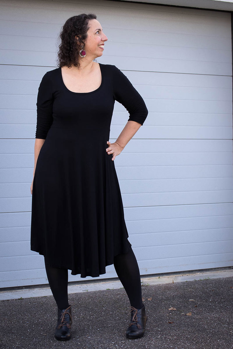Couture robe noire, basique garde-robe raisonnée - Avril sur un fil